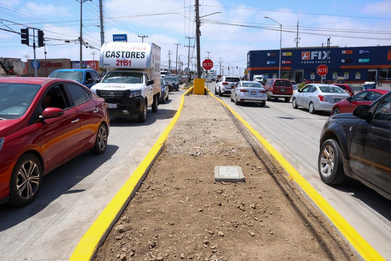 AVANZA OBRA DE GLORIETA SANTA FE EN TIJUANA Multimedios